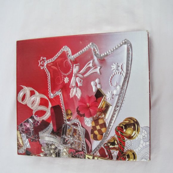 Mikasa "Fiesta" Christmas Tree Platter - Picture 15 of 16